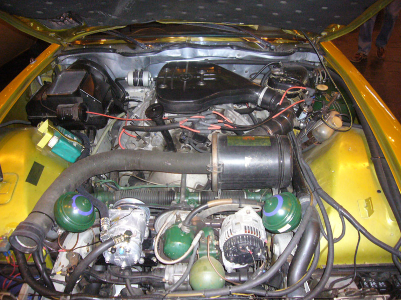 CitSMUnderBonnet1