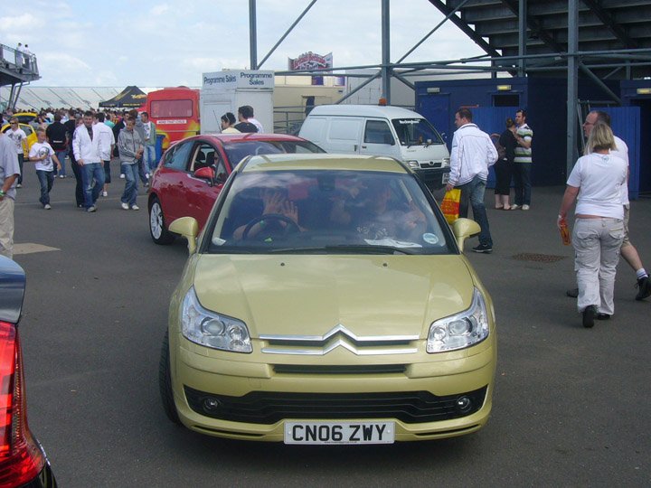 P1000982